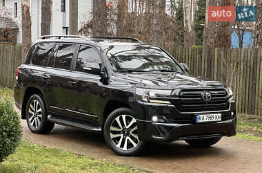 Внедорожник / Кроссовер Toyota Land Cruiser 2015 в Киеве
