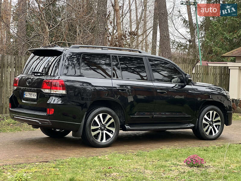 Внедорожник / Кроссовер Toyota Land Cruiser 2015 в Киеве