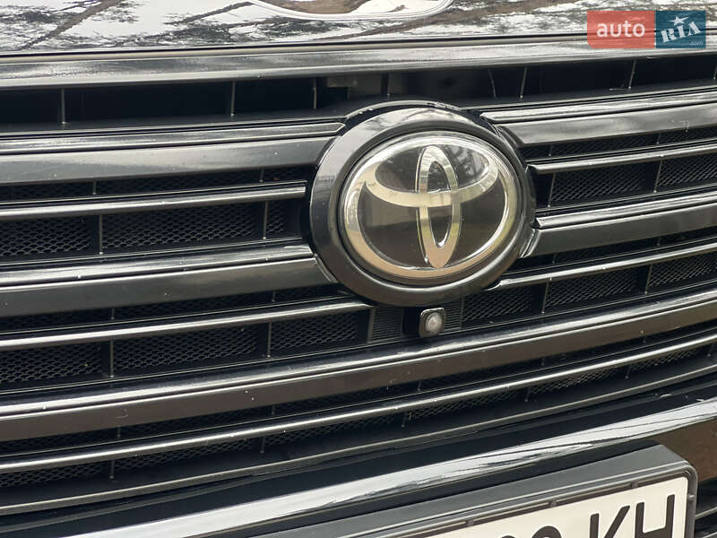 Внедорожник / Кроссовер Toyota Land Cruiser 2015 в Киеве