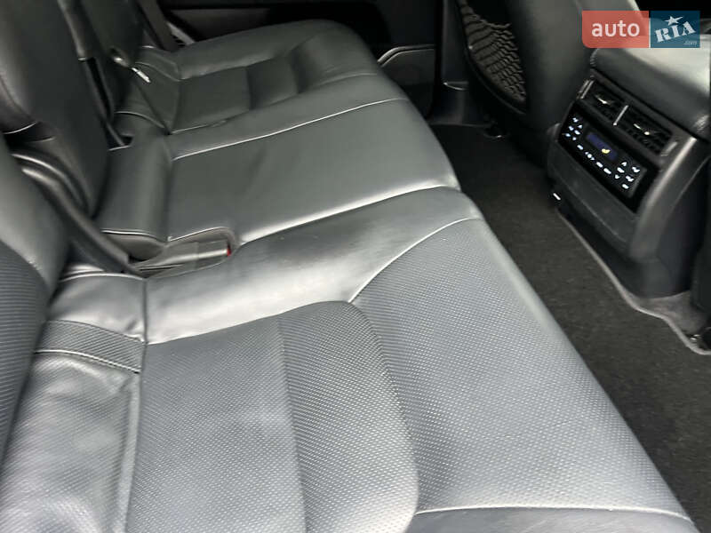 Внедорожник / Кроссовер Toyota Land Cruiser 2015 в Киеве