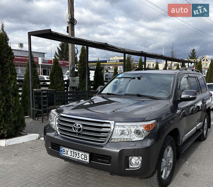 Toyota Land Cruiser 2012