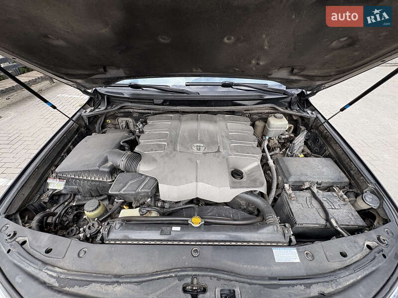 Внедорожник / Кроссовер Toyota Land Cruiser 2012 в Каменец-Подольском