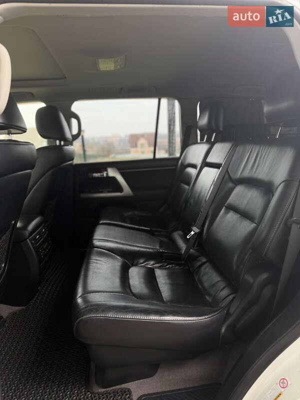 Внедорожник / Кроссовер Toyota Land Cruiser 2012 в Каменец-Подольском