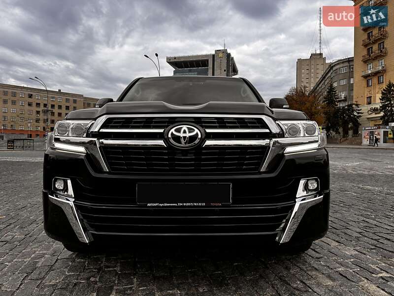 Toyota Land Cruiser 2019