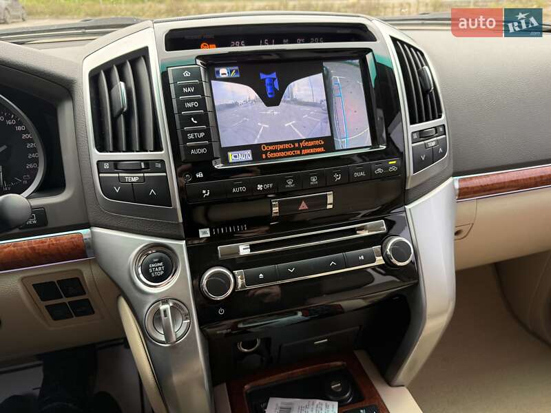 Внедорожник / Кроссовер Toyota Land Cruiser 2013 в Киеве фото 24 Внедорожник / Кроссовер Toyota Land Cruiser 2013 в Киеве