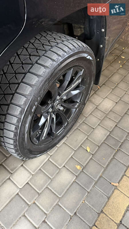 Внедорожник / Кроссовер Toyota Land Cruiser 2012 в Одессе