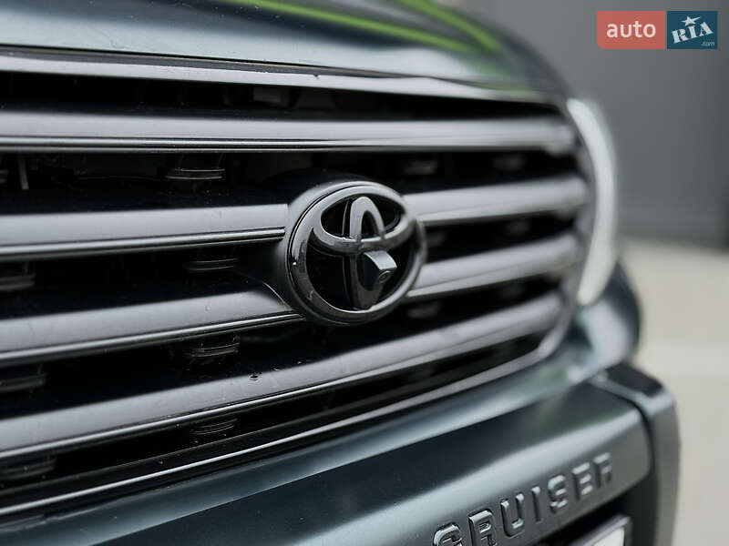 Внедорожник / Кроссовер Toyota Land Cruiser 2008 в Тернополе