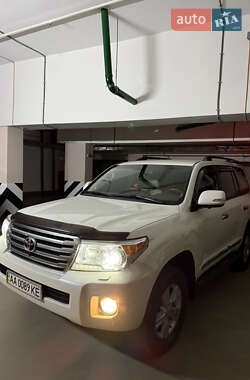 Внедорожник / Кроссовер Toyota Land Cruiser 2013 в Киеве