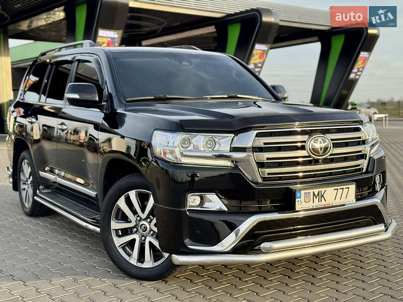 Внедорожник / Кроссовер Toyota Land Cruiser 2017 в Николаеве