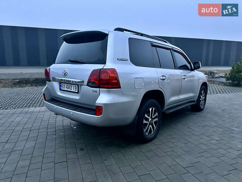 Внедорожник / Кроссовер Toyota Land Cruiser 2008 в Хмельницком