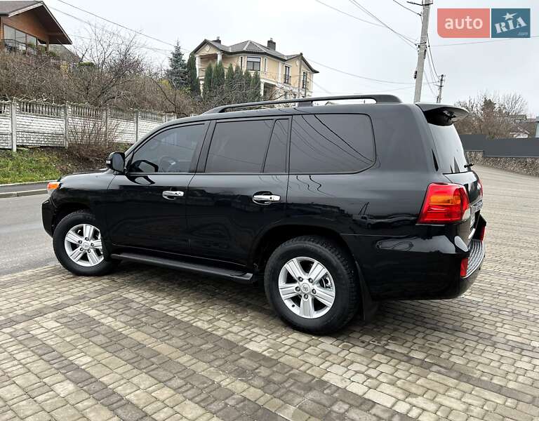 Внедорожник / Кроссовер Toyota Land Cruiser 2012 в Киеве фото 20 Внедорожник / Кроссовер Toyota Land Cruiser 2012 в Киеве