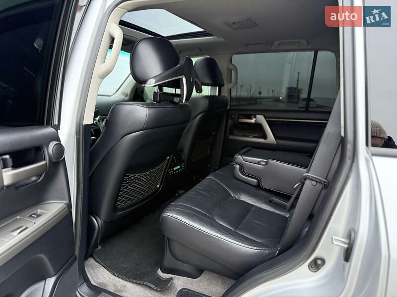 Внедорожник / Кроссовер Toyota Land Cruiser 2011 в Борисполе