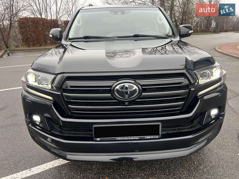 Внедорожник / Кроссовер Toyota Land Cruiser 2018 в Киеве фото 2 Внедорожник / Кроссовер Toyota Land Cruiser 2018 в Киеве