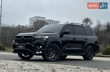 Позашляховик / Кросовер Toyota Land Cruiser 2019 в Дніпрі