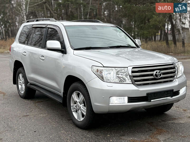 Внедорожник / Кроссовер Toyota Land Cruiser 2008 в Ахтырке