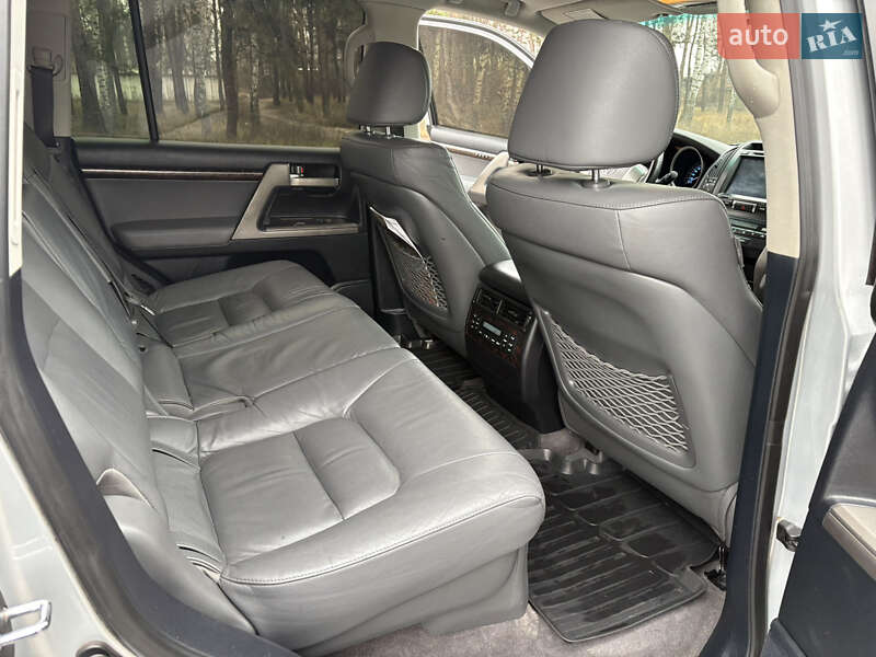 Внедорожник / Кроссовер Toyota Land Cruiser 2008 в Ахтырке