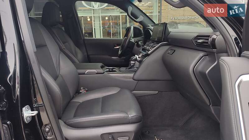 Внедорожник / Кроссовер Toyota Land Cruiser 2021 в Киеве