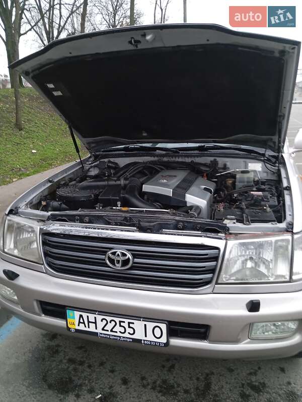 Внедорожник / Кроссовер Toyota Land Cruiser 2003 в Днепре фото 14 Внедорожник / Кроссовер Toyota Land Cruiser 2003 в Днепре