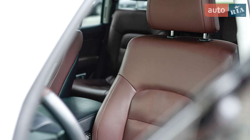 Внедорожник / Кроссовер Toyota Land Cruiser 2016 в Львове фото 23 Внедорожник / Кроссовер Toyota Land Cruiser 2016 в Львове