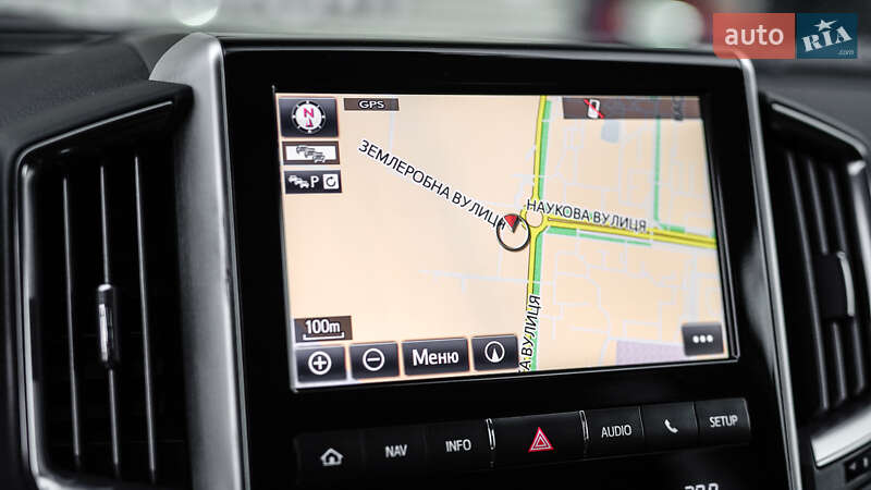 Внедорожник / Кроссовер Toyota Land Cruiser 2016 в Львове фото 36 Внедорожник / Кроссовер Toyota Land Cruiser 2016 в Львове