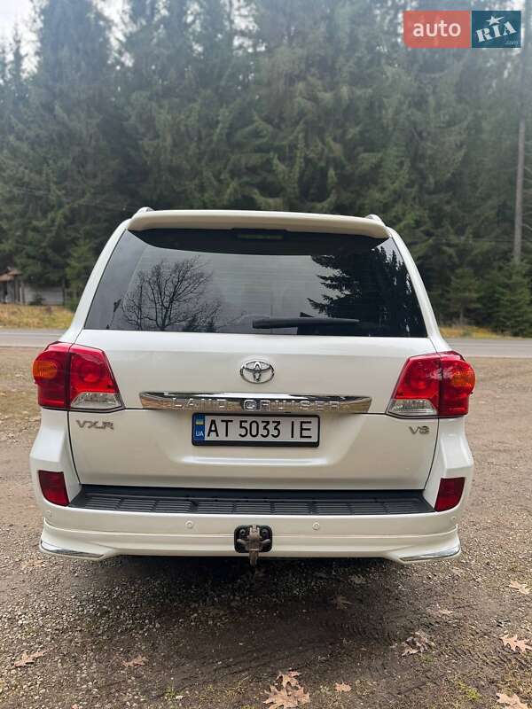 Позашляховик / Кросовер Toyota Land Cruiser 2013 в Яремчі фото 3 Позашляховик / Кросовер Toyota Land Cruiser 2013 в Яремчі