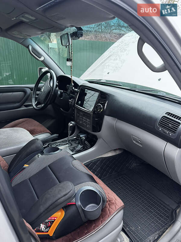 Внедорожник / Кроссовер Toyota Land Cruiser 2003 в Львове