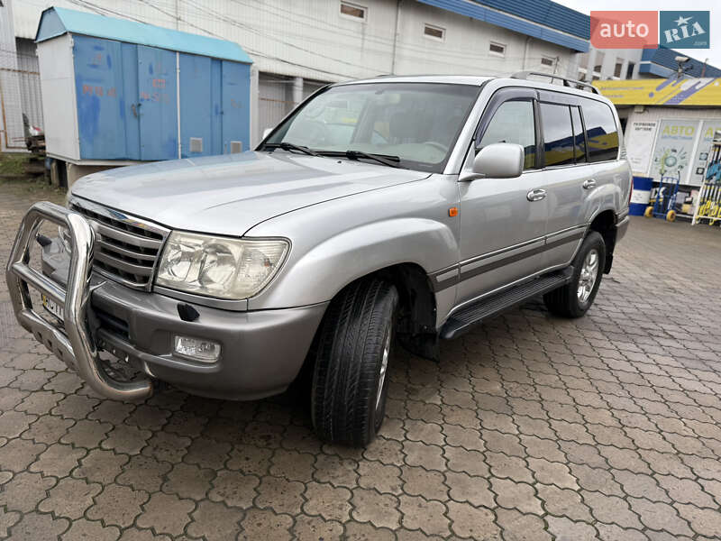 Внедорожник / Кроссовер Toyota Land Cruiser 2006 в Луцке фото 2 Внедорожник / Кроссовер Toyota Land Cruiser 2006 в Луцке