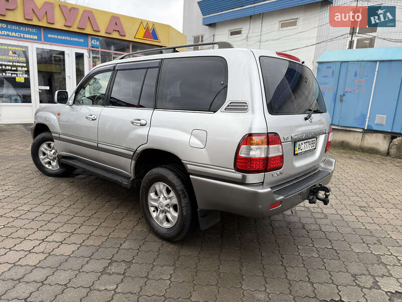 Внедорожник / Кроссовер Toyota Land Cruiser 2006 в Луцке фото 4 Внедорожник / Кроссовер Toyota Land Cruiser 2006 в Луцке