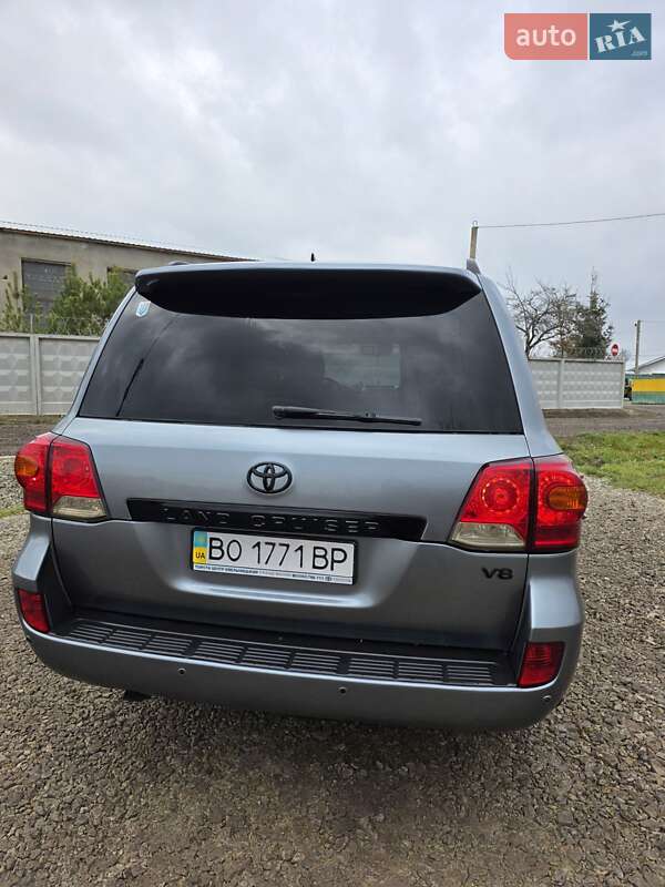 Внедорожник / Кроссовер Toyota Land Cruiser 2014 в Чорткове