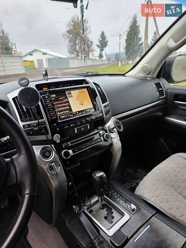 Внедорожник / Кроссовер Toyota Land Cruiser 2014 в Чорткове