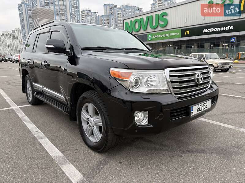 Toyota Land Cruiser 2013 Toyota Land Cruiser 2013