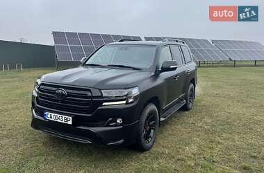 Позашляховик / Кросовер Toyota Land Cruiser 2017 в Черкасах
