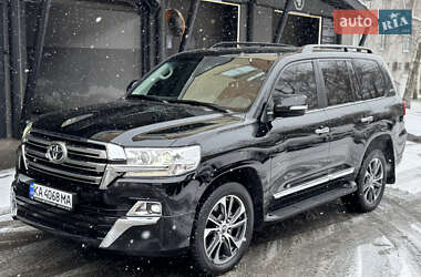 Внедорожник / Кроссовер Toyota Land Cruiser 2020 в Киеве