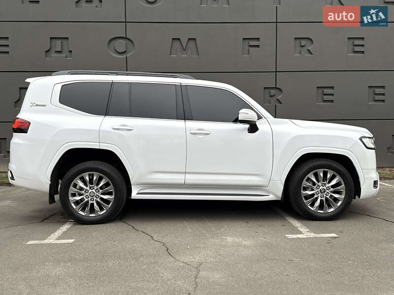 Позашляховик / Кросовер Toyota Land Cruiser 2021 в Києві фото 17 Позашляховик / Кросовер Toyota Land Cruiser 2021 в Києві