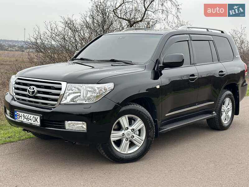 Позашляховик / Кросовер Toyota Land Cruiser 2011 в Одесі