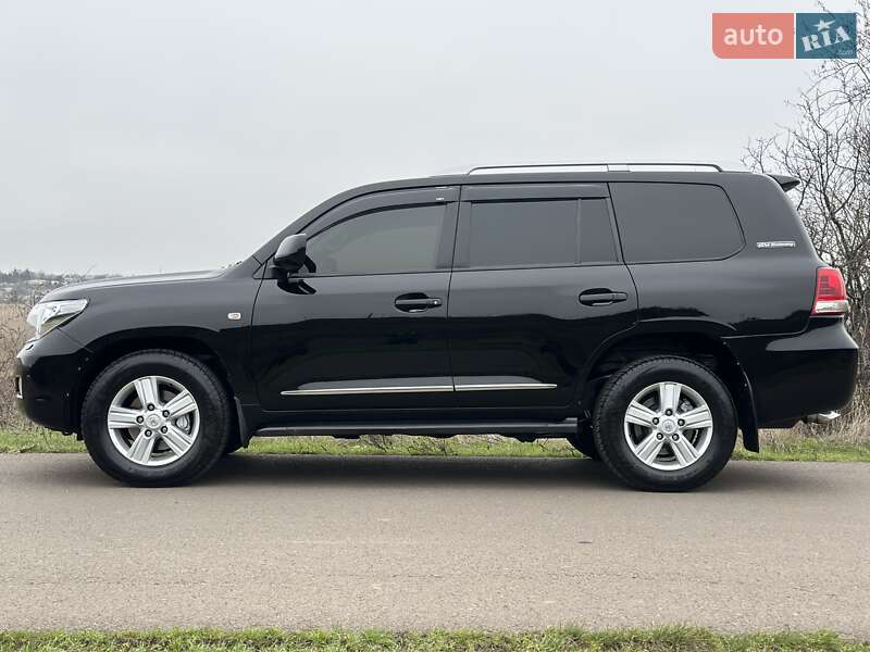 Позашляховик / Кросовер Toyota Land Cruiser 2011 в Одесі