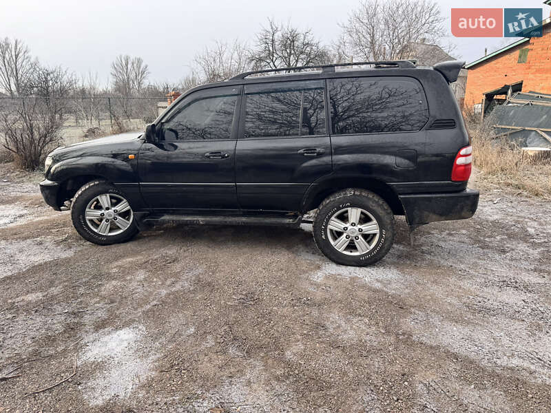 Внедорожник / Кроссовер Toyota Land Cruiser 2004 в Киеве
