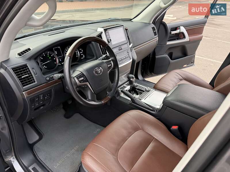 Внедорожник / Кроссовер Toyota Land Cruiser 2020 в Киеве