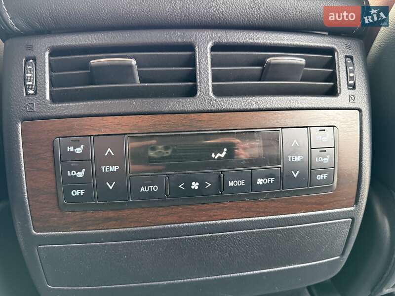 Внедорожник / Кроссовер Toyota Land Cruiser 2020 в Киеве