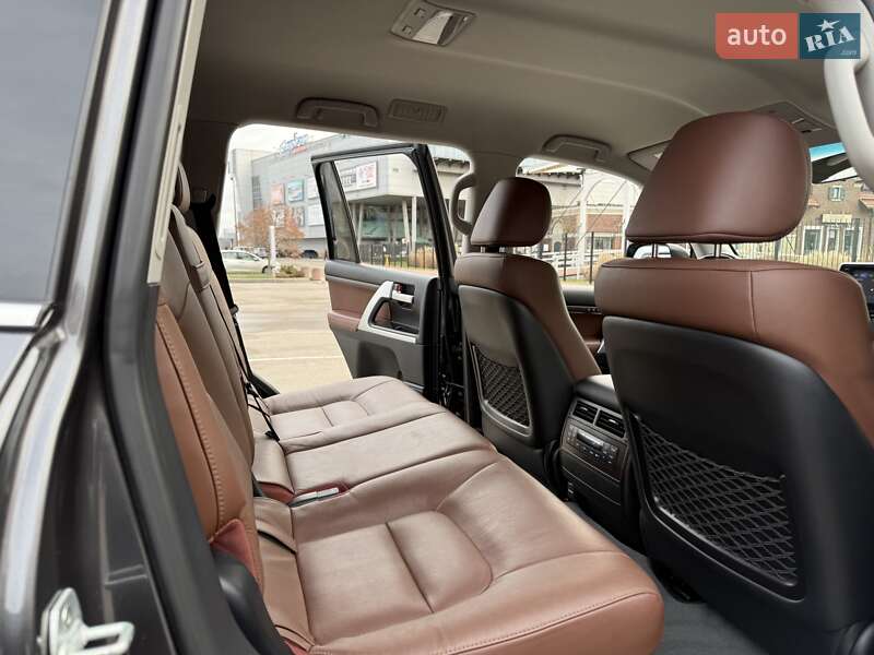 Внедорожник / Кроссовер Toyota Land Cruiser 2020 в Киеве