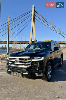 Внедорожник / Кроссовер Toyota Land Cruiser 2023 в Киеве