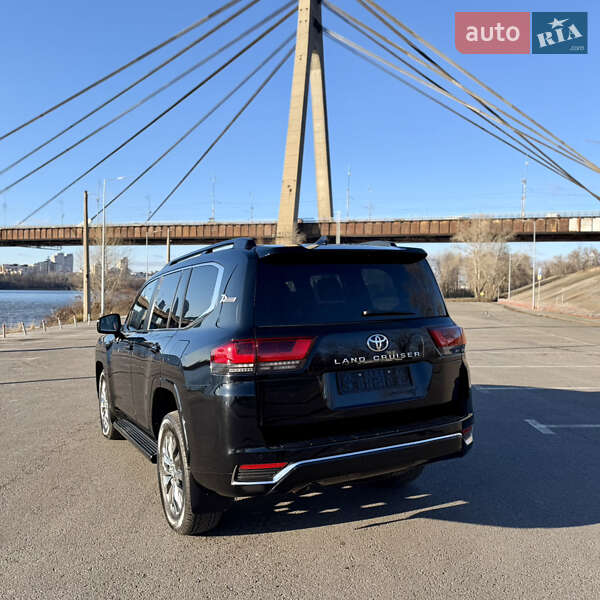 Внедорожник / Кроссовер Toyota Land Cruiser 2023 в Киеве