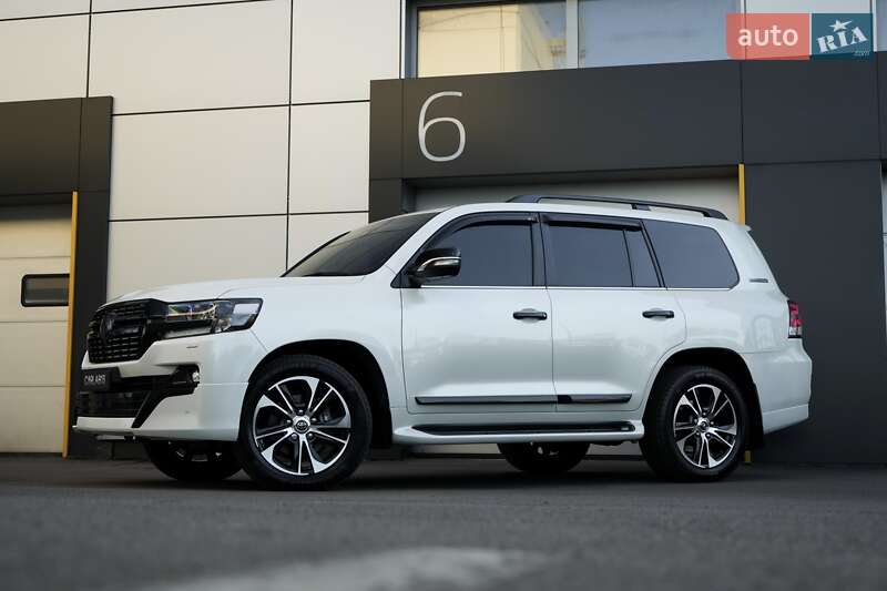 Внедорожник / Кроссовер Toyota Land Cruiser 2020 в Киеве фото 2 Внедорожник / Кроссовер Toyota Land Cruiser 2020 в Киеве