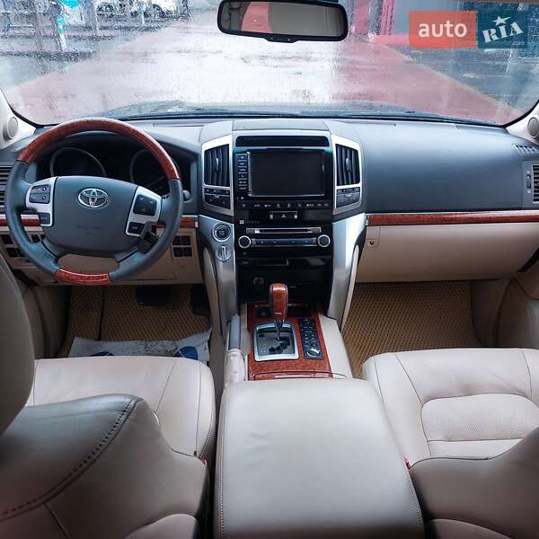 Позашляховик / Кросовер Toyota Land Cruiser 2012 в Рівному фото 25 Позашляховик / Кросовер Toyota Land Cruiser 2012 в Рівному