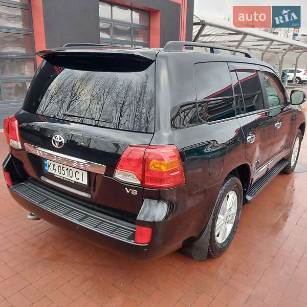 Позашляховик / Кросовер Toyota Land Cruiser 2012 в Рівному фото 37 Позашляховик / Кросовер Toyota Land Cruiser 2012 в Рівному