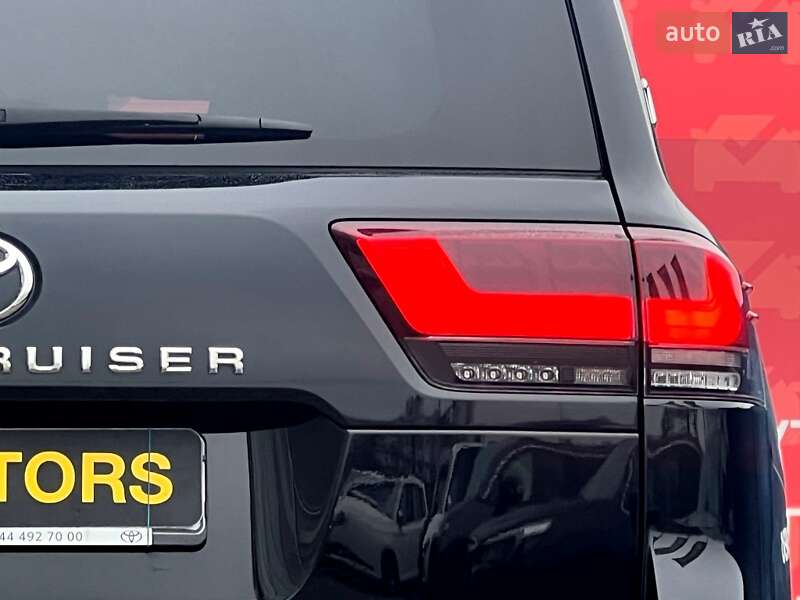 Внедорожник / Кроссовер Toyota Land Cruiser 2021 в Киеве