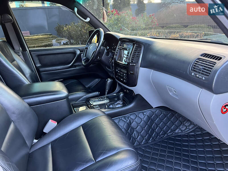 Позашляховик / Кросовер Toyota Land Cruiser 2004 в Дніпрі фото 24 Позашляховик / Кросовер Toyota Land Cruiser 2004 в Дніпрі