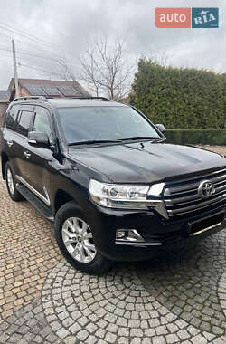 Внедорожник / Кроссовер Toyota Land Cruiser 2016 в Киеве