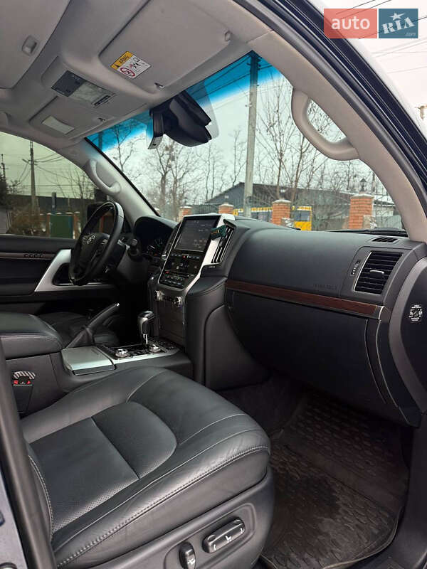 Внедорожник / Кроссовер Toyota Land Cruiser 2016 в Киеве