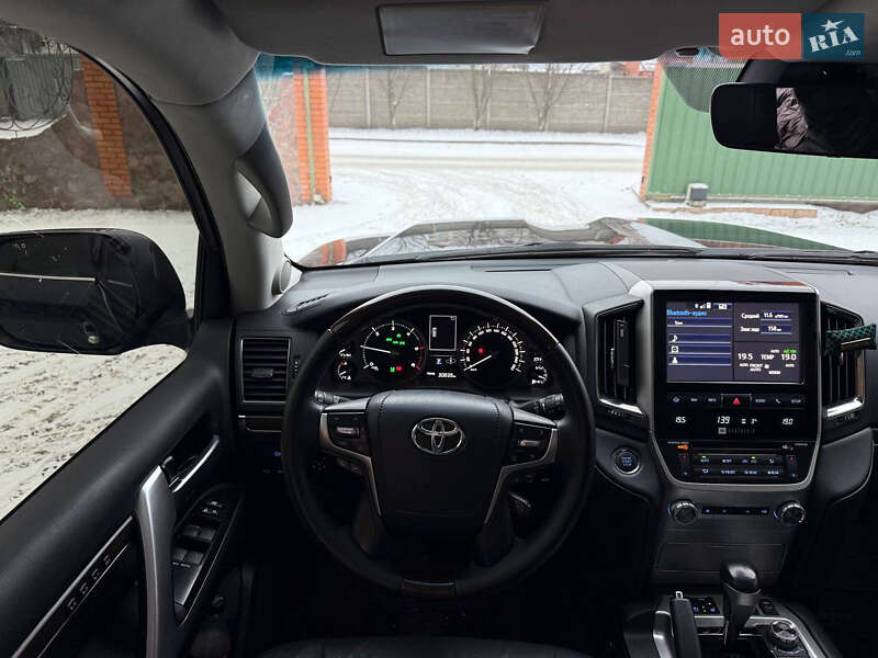 Внедорожник / Кроссовер Toyota Land Cruiser 2016 в Киеве